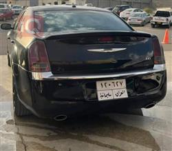 کرایسلەر 300